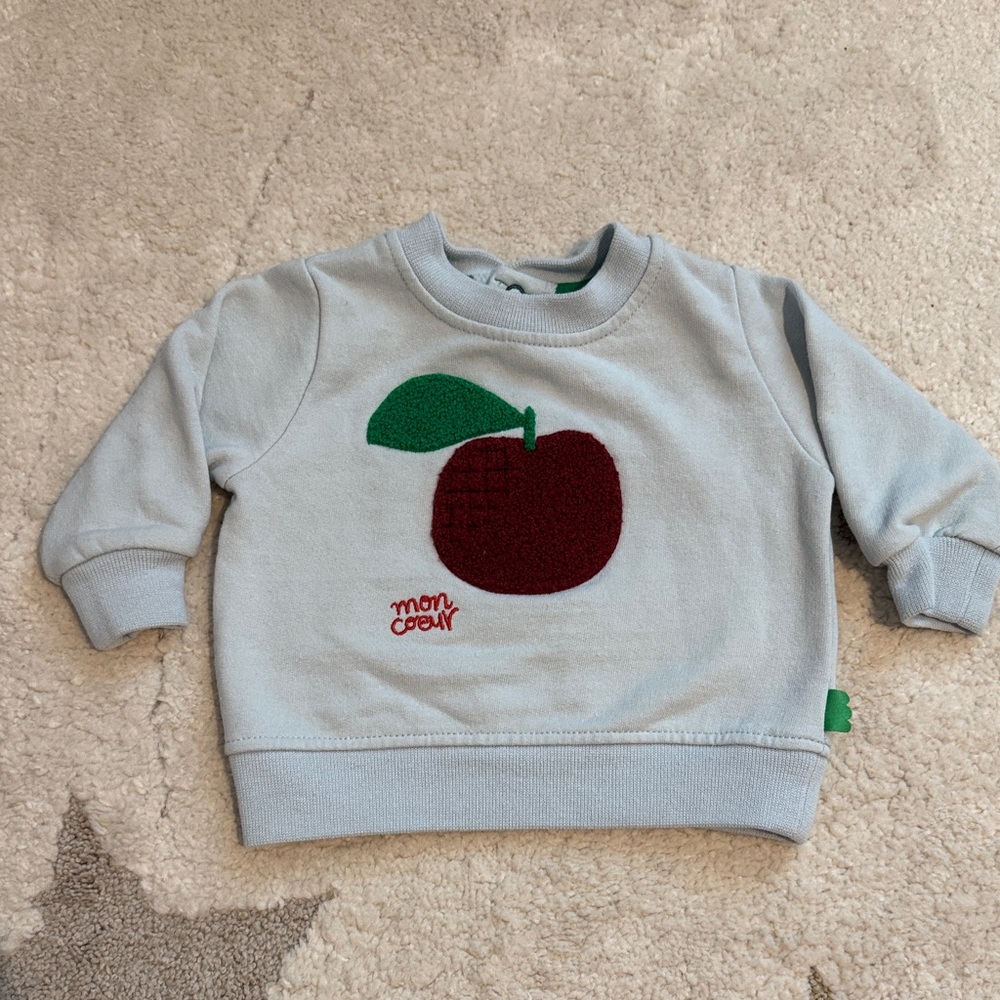 Mon couer Light Blue Kids Sweatshirt with Apple Appliqué